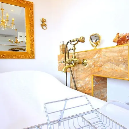Lejlighed Penthouse Suites Gold