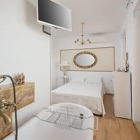 Penthouse Suites Gold